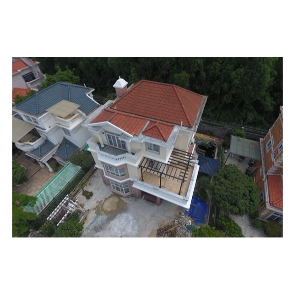 伊盾安全門窗，保護(hù)你家的孩子，給你一個(gè)安全、安靜的家居環(huán)境！